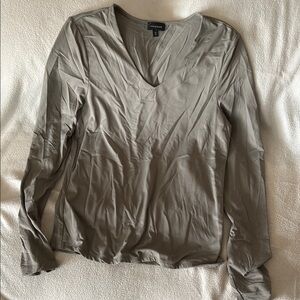 Buckle Black Long Sleeve V-Neck Top in Olive Green